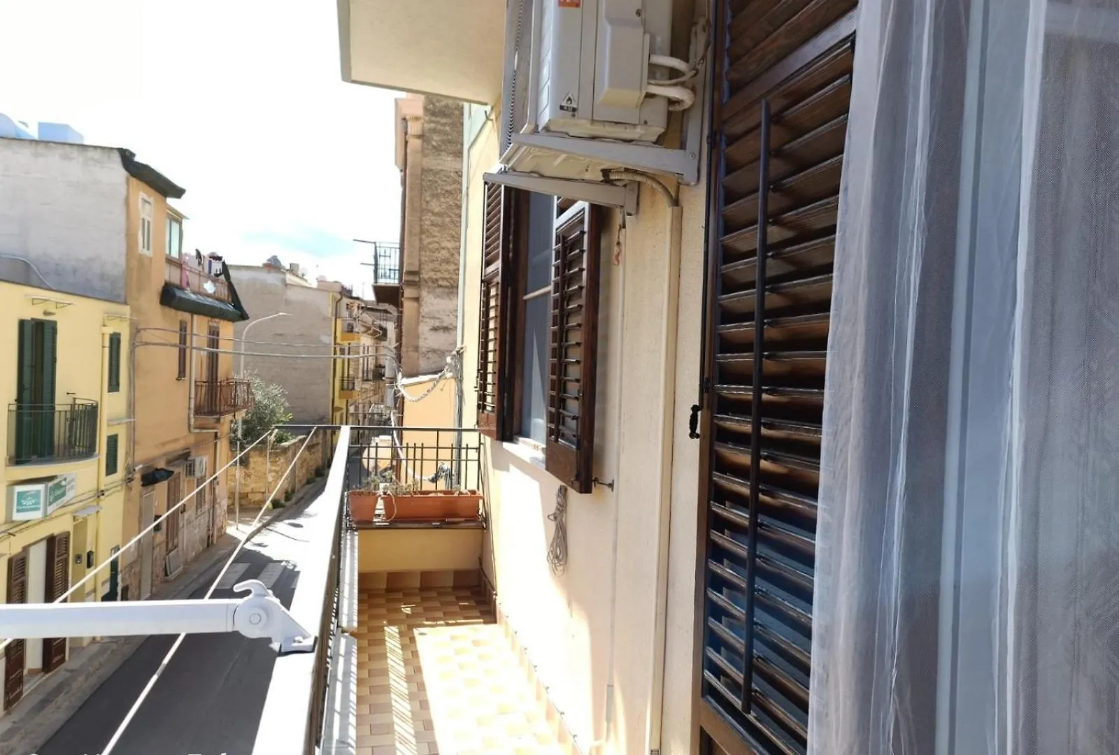 Casa Vacanze Zafarana Santa Flavia Apartment